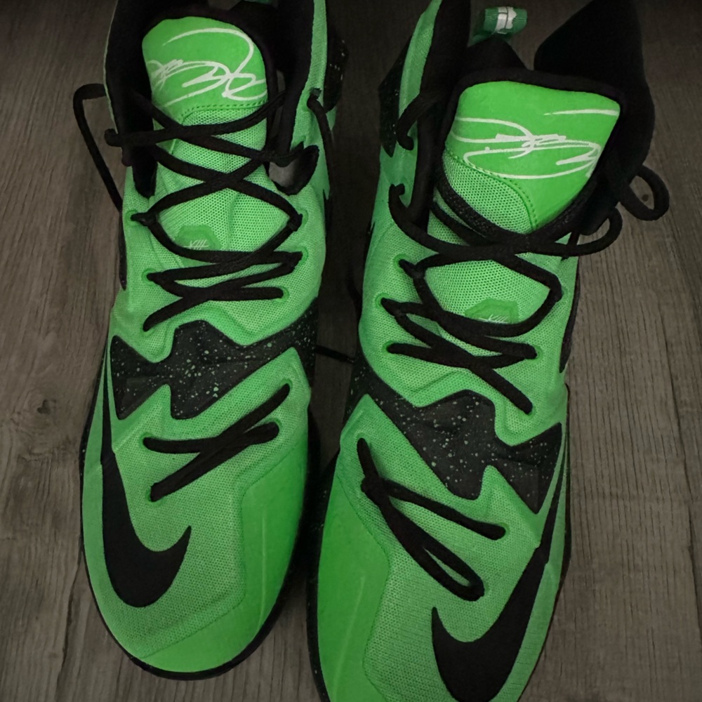Nike shoes